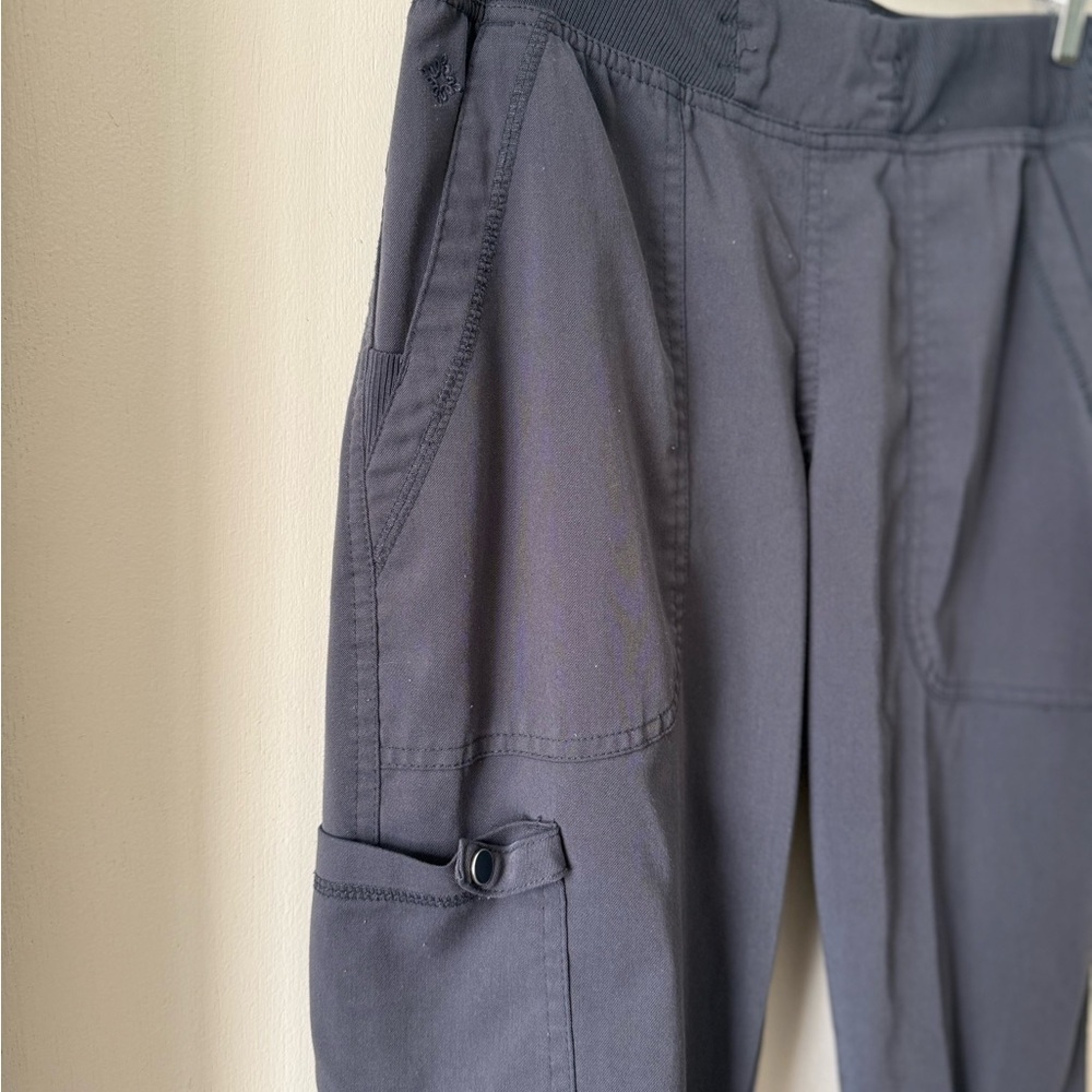 Med Couture Touch Pull On Jogger Cargo Scrub Pants in Pewter Gray Grey XS Petite - Picture 4 of 5